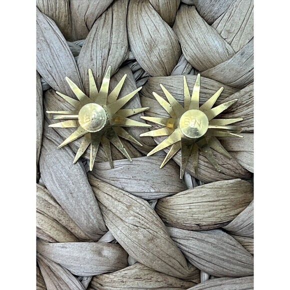 B N Signed Brushed Gold Tone Vintage 1950's Star Screw Back Earrings Fairy - Picture 7 of 9
